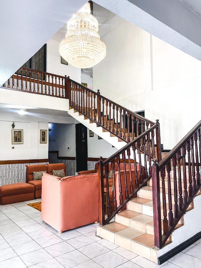Hill View Hotel Mccarthy Hills Botianaw 외부 사진