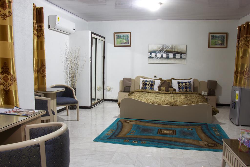 Hill View Hotel Mccarthy Hills Botianaw 외부 사진