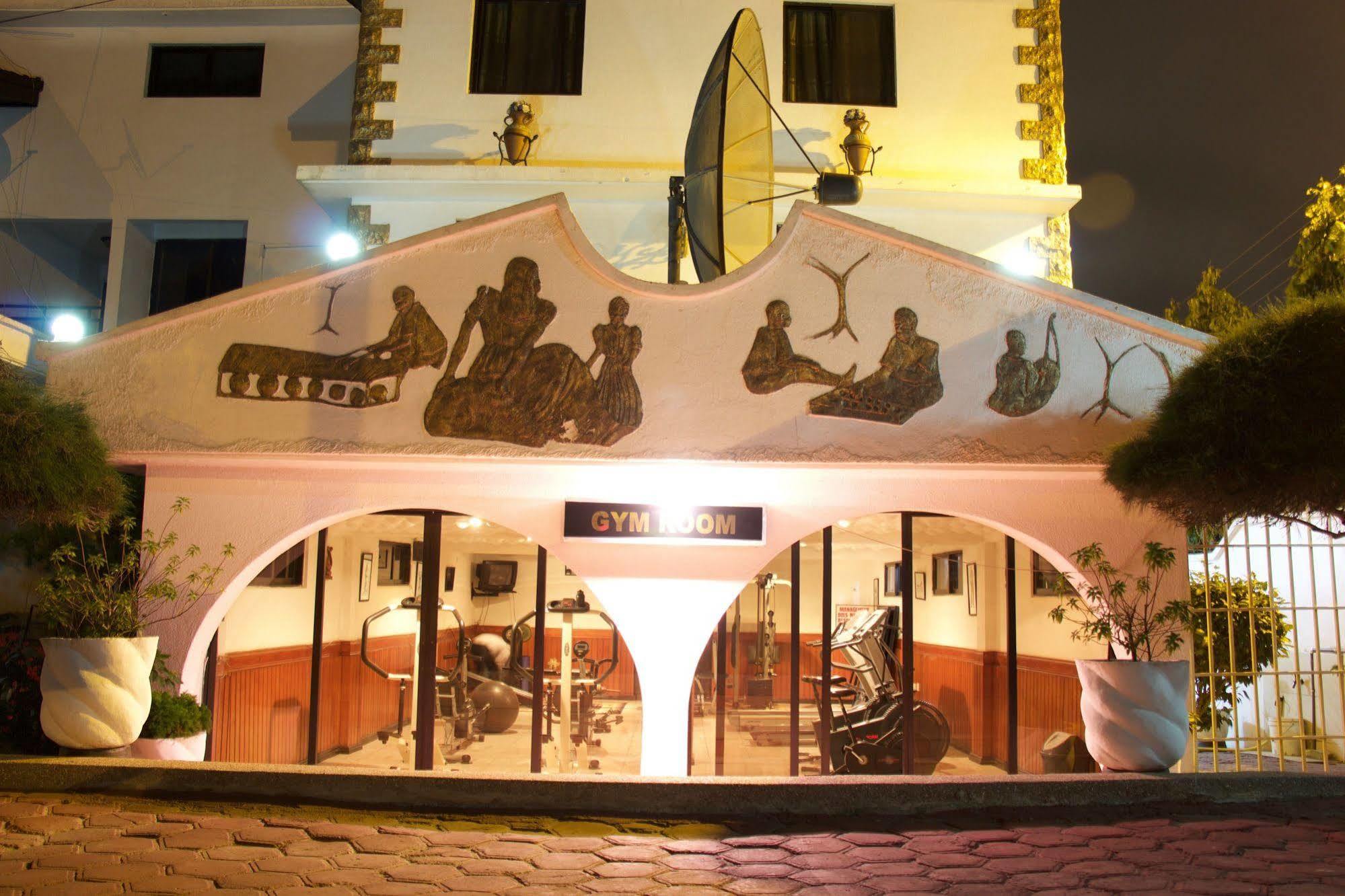 Hill View Hotel Mccarthy Hills Botianaw 외부 사진
