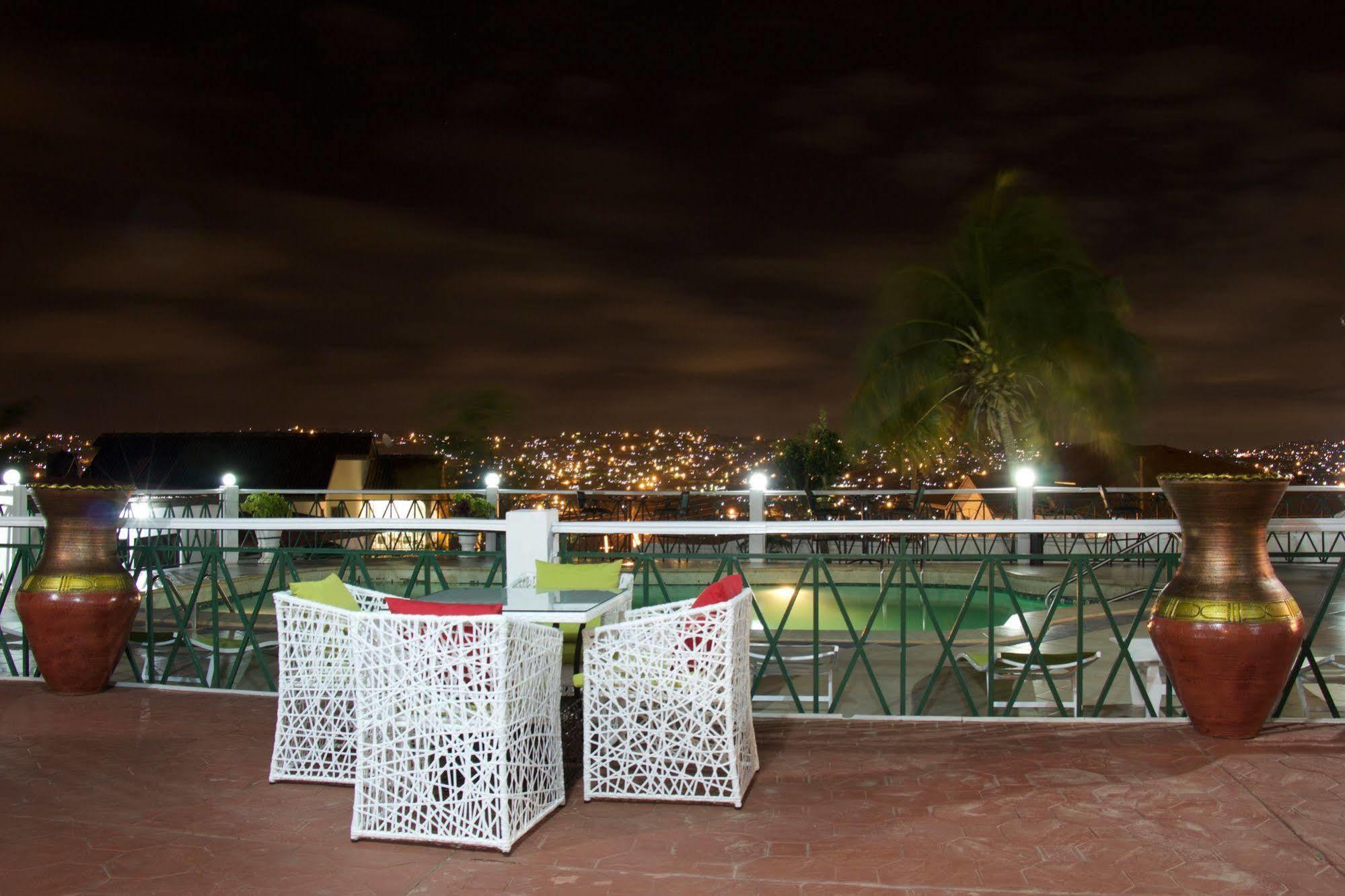 Hill View Hotel Mccarthy Hills Botianaw 외부 사진